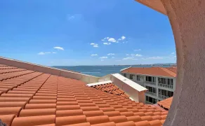 royal-bay