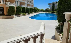 apolonia-palace