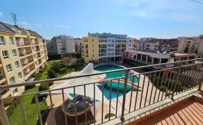 pollo-resort