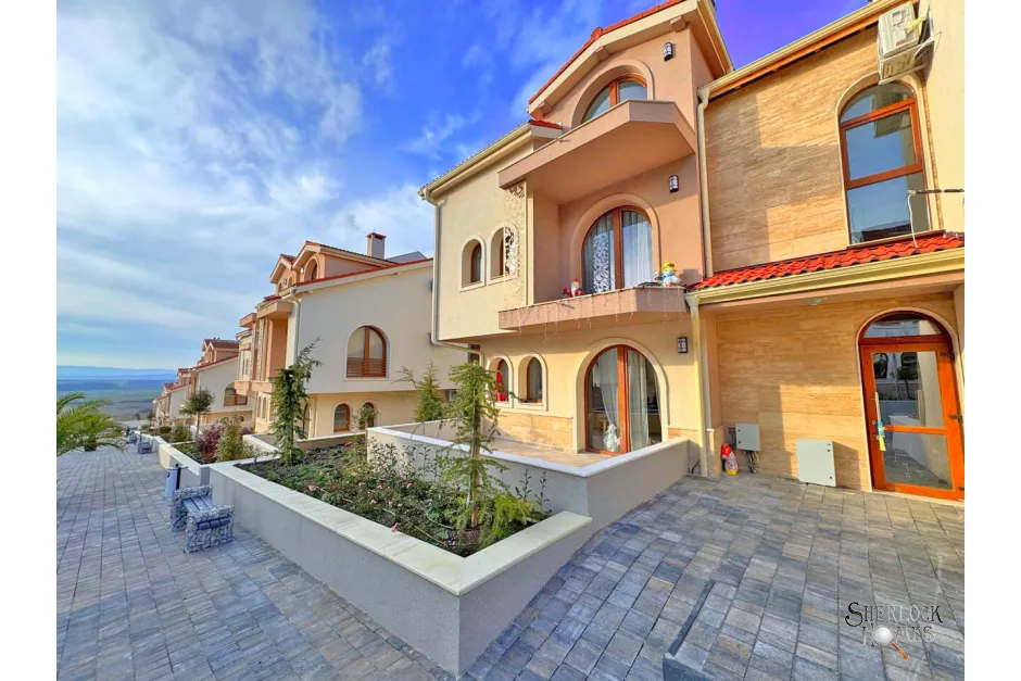 grand-village