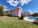 pink-villas